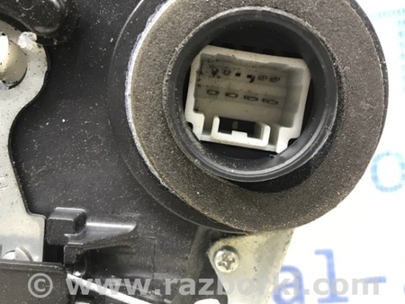 ФОТО Замок двери задний правый для Toyota RAV-4 (05-12) Київ