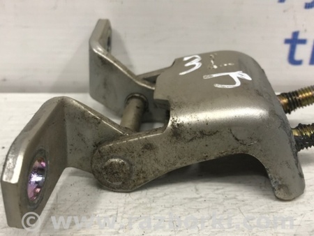 ФОТО Петля двери задней левой верхняя для Suzuki Grand Vitara Київ