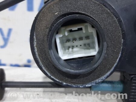 ФОТО Замок двери задний правый для Toyota RAV-4 (05-12) Київ