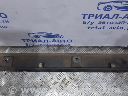 ФОТО Накладка порога внешняя правая для Suzuki Grand Vitara Киев