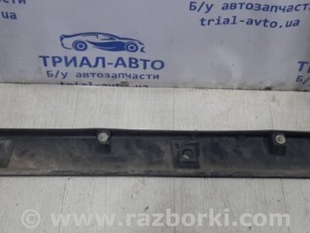 ФОТО Накладка порога внешняя правая для Suzuki Grand Vitara Київ