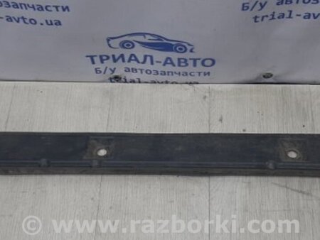 ФОТО Накладка порога внешняя правая для Suzuki Grand Vitara Київ