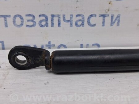 ФОТО Амортизатор крышки багажника для Suzuki Grand Vitara Київ