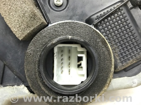 ФОТО Замок двери передний правый для Suzuki Grand Vitara Київ