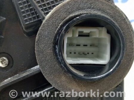 ФОТО Замок двери передний правый для Toyota RAV-4 (05-12) Київ