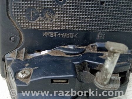 ФОТО Замок двери задний правый для Toyota RAV-4 (05-12) Київ