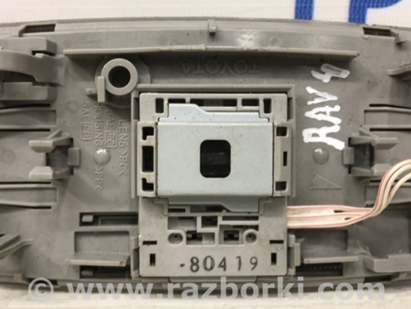 ФОТО Плафон задний для Toyota RAV-4 (05-12) Київ