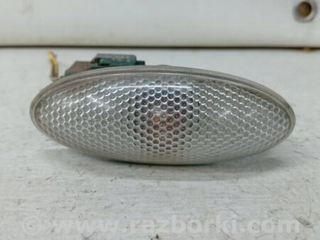 ФОТО Повторитель поворотника для Toyota RAV-4 (05-12) Київ