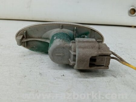 ФОТО Повторитель поворотника для Toyota RAV-4 (05-12) Київ