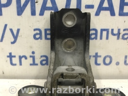 ФОТО Петля двери передней правой для Hyundai Santa Fe CM (05-12) Київ