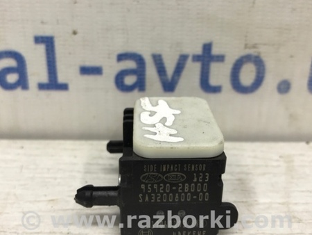 ФОТО Датчик удара (AIRBAG) для Hyundai Santa Fe CM (05-12) Киев