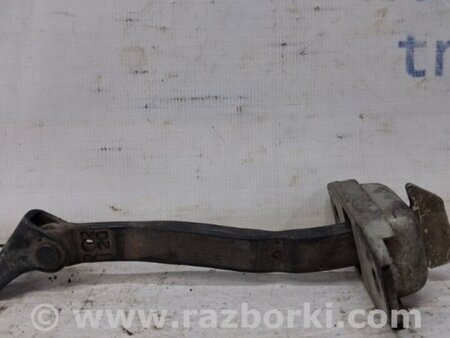 ФОТО Ограничитель двери задний правый для Toyota RAV-4 (05-12) Киев