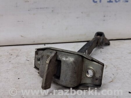 ФОТО Ограничитель двери задний левый для Toyota RAV-4 (05-12) Киев