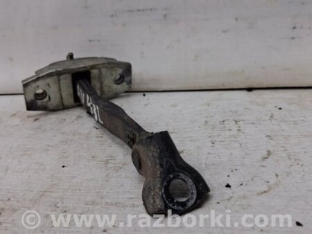 ФОТО Ограничитель двери задний левый для Toyota RAV-4 (05-12) Киев