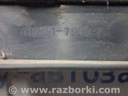 ФОТО Решетка бампера центральная для Suzuki SX4 Киев