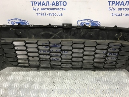 ФОТО Решетка бампера центральная для Mazda CX-7 Київ