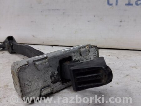 ФОТО Ограничитель двери передний правый для Mazda CX-7 Киев