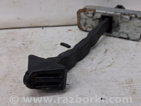 ФОТО Ограничитель двери передний левый для Mazda CX-7 Київ