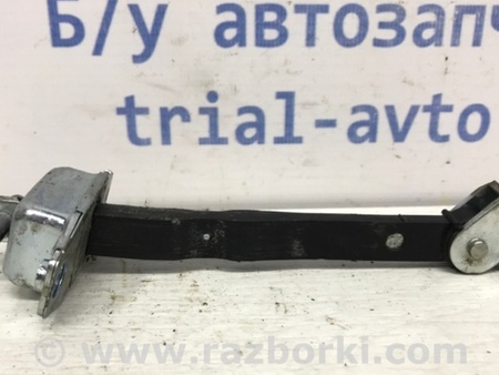 ФОТО Ограничитель двери передний правый для Suzuki SX4 Киев