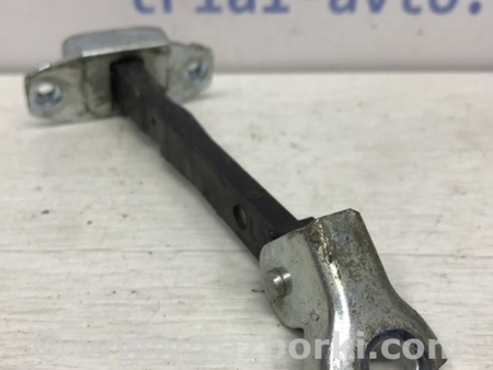 ФОТО Ограничитель двери передний правый для Suzuki SX4 Киев