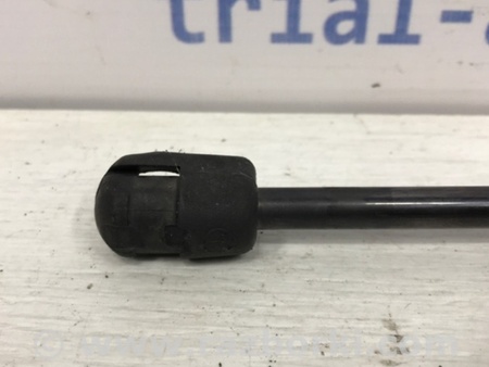 ФОТО Амортизатор крышки багажника для Suzuki SX4 Киев