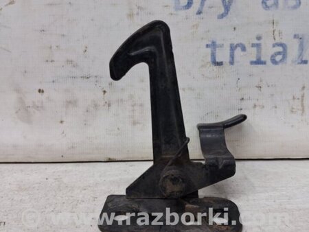 ФОТО Крюк капота для SsangYong Rexton Київ