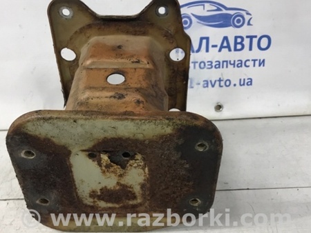 ФОТО Кронштейн усилителя переднего бампера для Chevrolet Captiva Киев