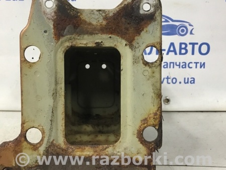 ФОТО Кронштейн усилителя переднего бампера для Chevrolet Captiva Киев