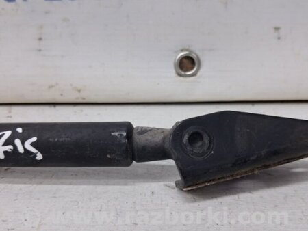 ФОТО Амортизатор крышки багажника для Toyota Auris E150 (10.2006-11.2012) Киев