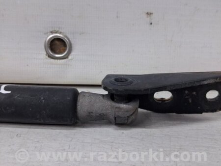 ФОТО Амортизатор крышки багажника для Toyota Auris E150 (10.2006-11.2012) Київ