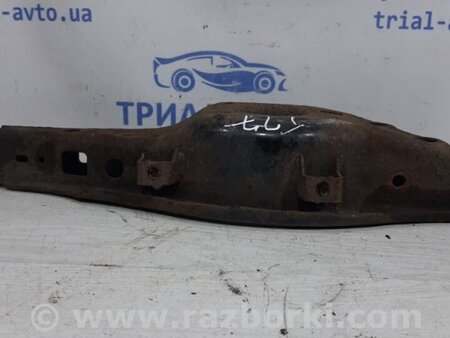 ФОТО Рычаг задней подвески нижний поперечный (под пружину) для Toyota Avensis T270 (10.2008-12.2012) Київ