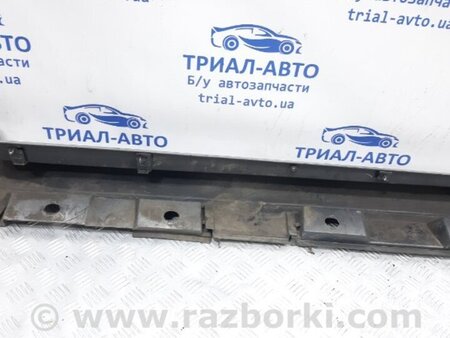 ФОТО Накладка порога внешняя правая для Toyota Avensis T270 (10.2008-12.2012) Київ