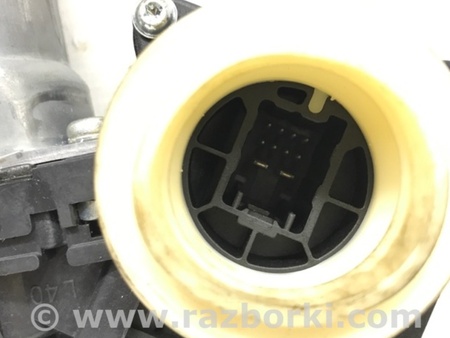 ФОТО Стеклоподъемник задний правый для Toyota Avensis T270 (10.2008-12.2012) Киев