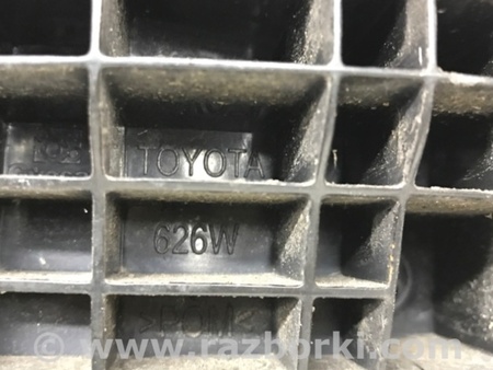 ФОТО Кронштейн бампера задний правый для Toyota Avensis T270 (10.2008-12.2012) Киев