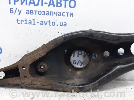 ФОТО Рычаг задней подвески нижний поперечный (под пружину) для Toyota Avensis T270 (10.2008-12.2012) Киев