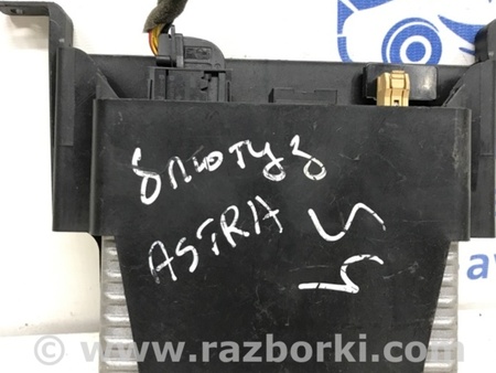 ФОТО Блок управление bluetooth для Opel Astra J (2009-2016) Киев