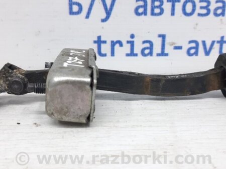 ФОТО Ограничитель двери задний правый для Toyota Avensis T270 (10.2008-12.2012) Киев