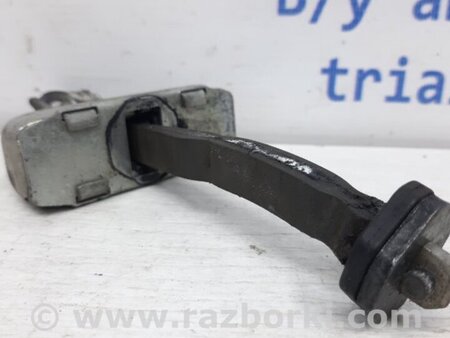 ФОТО Ограничитель двери задний левый для Toyota Avensis T270 (10.2008-12.2012) Київ