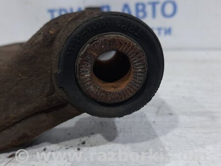 ФОТО Рычаг правый для Toyota Avensis T270 (10.2008-12.2012) Київ