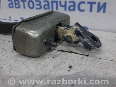 ФОТО Ограничитель двери задний левый для Toyota Avensis T270 (10.2008-12.2012) Киев