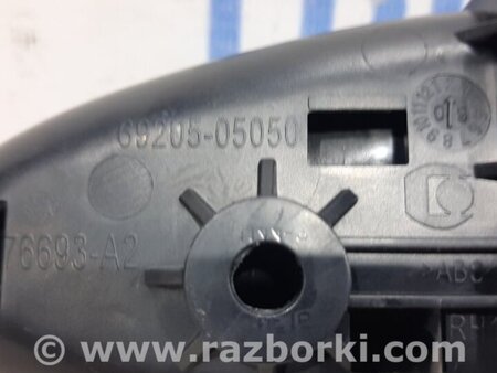 ФОТО Ручка двери внутренняя правая для Toyota Avensis T270 (10.2008-12.2012) Киев