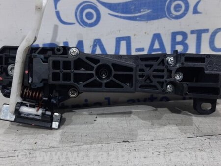 ФОТО Ручка двери внешняя задняя правая для Toyota Avensis T270 (10.2008-12.2012) Киев