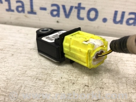 ФОТО Датчик удара (AIRBAG) для Toyota Avensis T270 (10.2008-12.2012) Київ