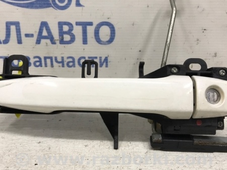 ФОТО Ручка двери внешняя передняя правая для Toyota Avensis T270 (10.2008-12.2012) Киев