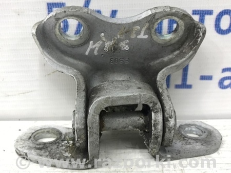 ФОТО Петля двери задней правой верхняя для Toyota Avensis T270 (10.2008-12.2012) Київ