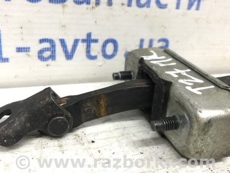 ФОТО Ограничитель двери передний правый для Toyota Avensis T270 (10.2008-12.2012) Киев