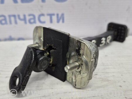 ФОТО Ограничитель двери задний правый для SsangYong Korando Киев