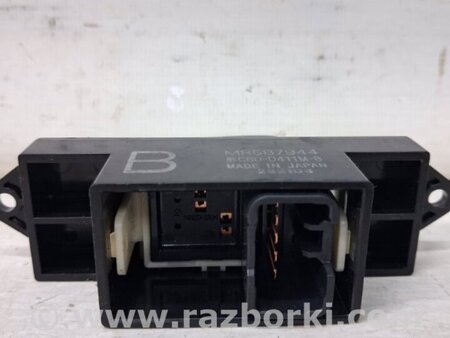 ФОТО Кнопка стеклоподъемника для Mitsubishi ASX Киев