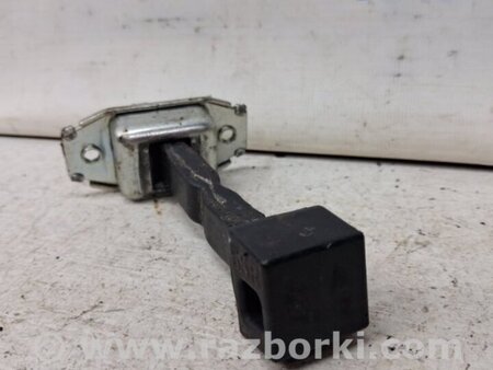 ФОТО Ограничитель двери передний правый для Mitsubishi ASX Киев