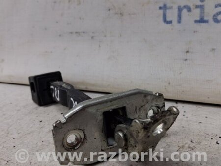 ФОТО Ограничитель двери передний левый для Mitsubishi ASX Киев